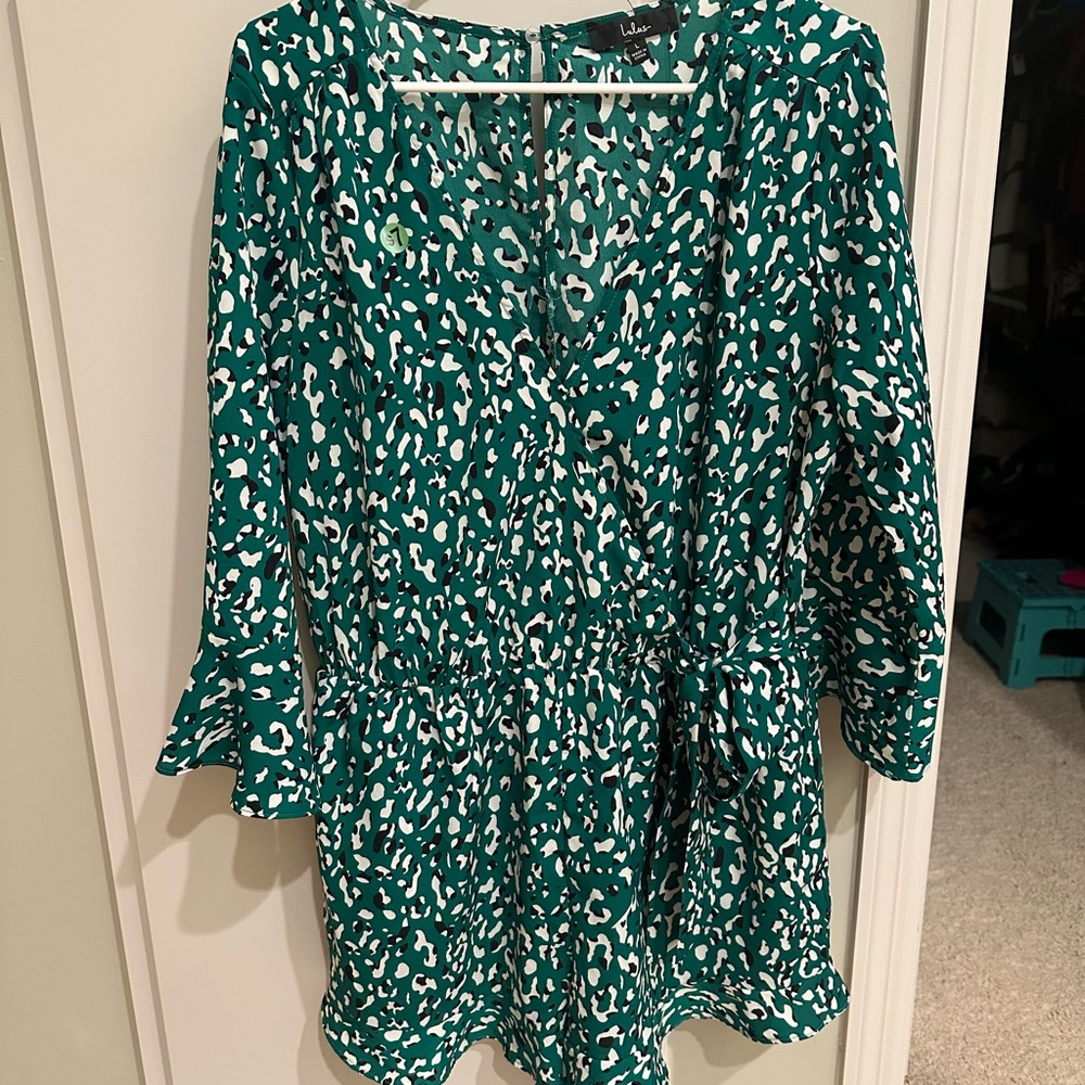 NWT Lulu's Romper with Tie Front